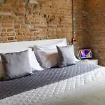 Italstay - Canonica Brick Апартаменты *